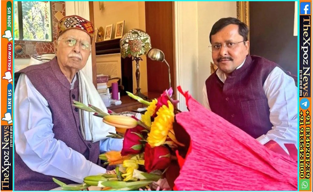 Nitin-to-Advani-Meet